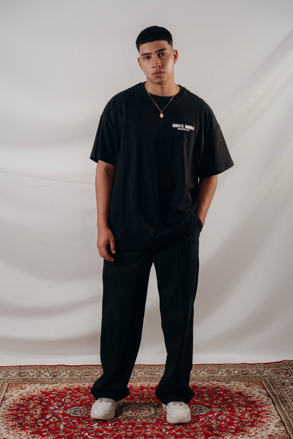 CAMISETA DEPARTMENT OF ART - NEGRA